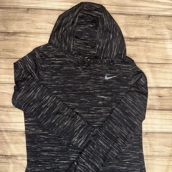Nike Women's Legend Veneer Black/White Long Sleeve Medium Hoodie - Picture 1 of 9